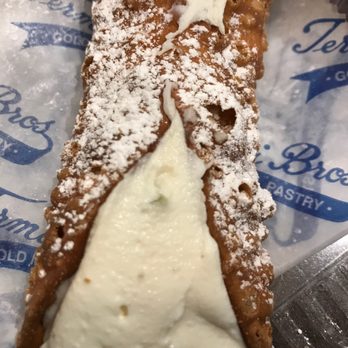 Termini Bros Bakery - Cannooooooliiiii - Can't say no to this one! - Bakeries Near Me - Philadelphia, Pennsylvania Termini Bros Bakery - Cannooooooliiiii - Can't say no to this one! - Bakeries Near Me - Philadelphia, Pennsylvania