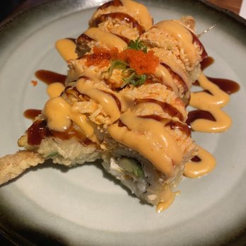 Crazy Rock'N Sushi - Golden Tiger Roll - Sushi Bars Near Me - Glendale, California Crazy Rock'N Sushi - Golden Tiger Roll - Sushi Bars Near Me - Glendale, California