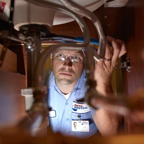 Slide of Roto-Rooter Plumbing & Water Cleanup