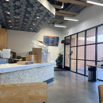 Cafe Dulce - Interior - Cafes Near Me - Vernon, California