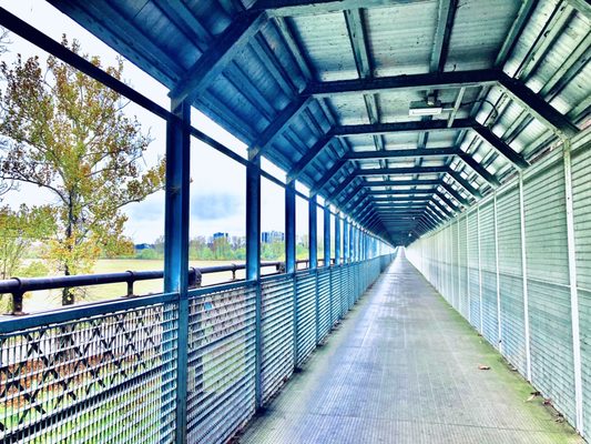 Big River Crossing by null