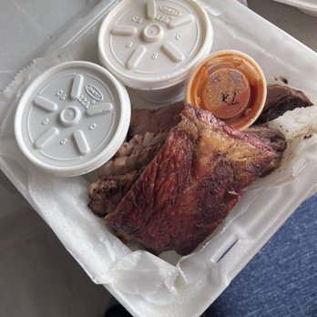 Red State BBQ - 2 meat combo ribs and brisket green beans and Mac ' n ' Cheese. - Barbeque Near Me - Lexington, Kentucky Red State BBQ - 2 meat combo ribs and brisket green beans and Mac ' n ' Cheese. - Barbeque Near Me - Lexington, Kentucky