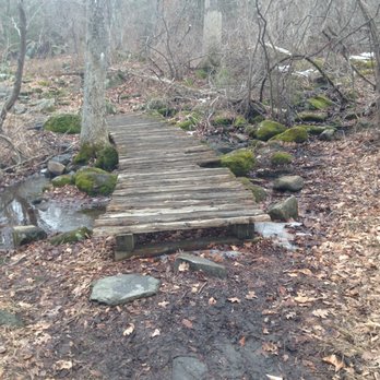 Fort Barton - Fort Barton - Hiking Near Me - Tiverton, Rhode Island