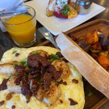 Sweet Maple - Souffleg Skillet - American Near Me - San Francisco, California Sweet Maple - Souffleg Skillet - American Near Me - San Francisco, California