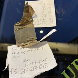Four Seasons Dry Cleaners & Tailoring - Notes left on door because people could not get their clothes due to it being closed day after day with no info about why