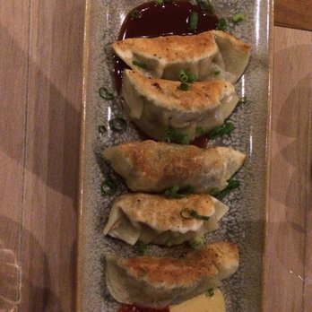 Moku Kitchen - Dim sum - Cocktail Bars Near Me - Honolulu, Hawaii