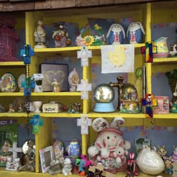 Meade Canine Rescue Thrift Store - Spring & Easter display, plus lots of Easter Baskets!