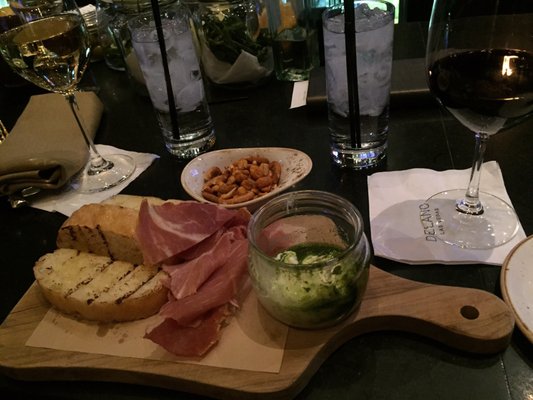 Franklin Lounge by null