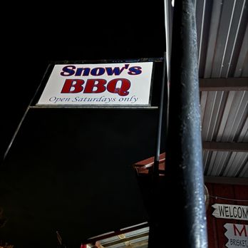 Snow's BBQ - Sign out front - Barbeque Near Me - Lexington, Texas Snow's BBQ - Sign out front - Barbeque Near Me - Lexington, Texas