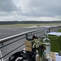 Flugplatz Schönhagen - Die schöne Aussicht auf der Terrasse