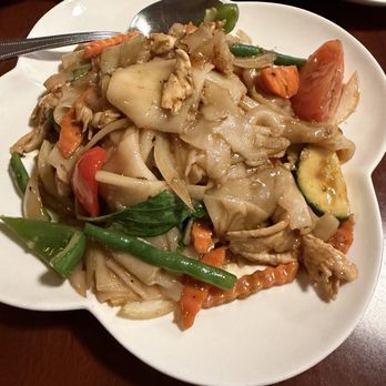 Baan Thai - Drunken Noodles - Thai Near Me - Santa Rosa, California
