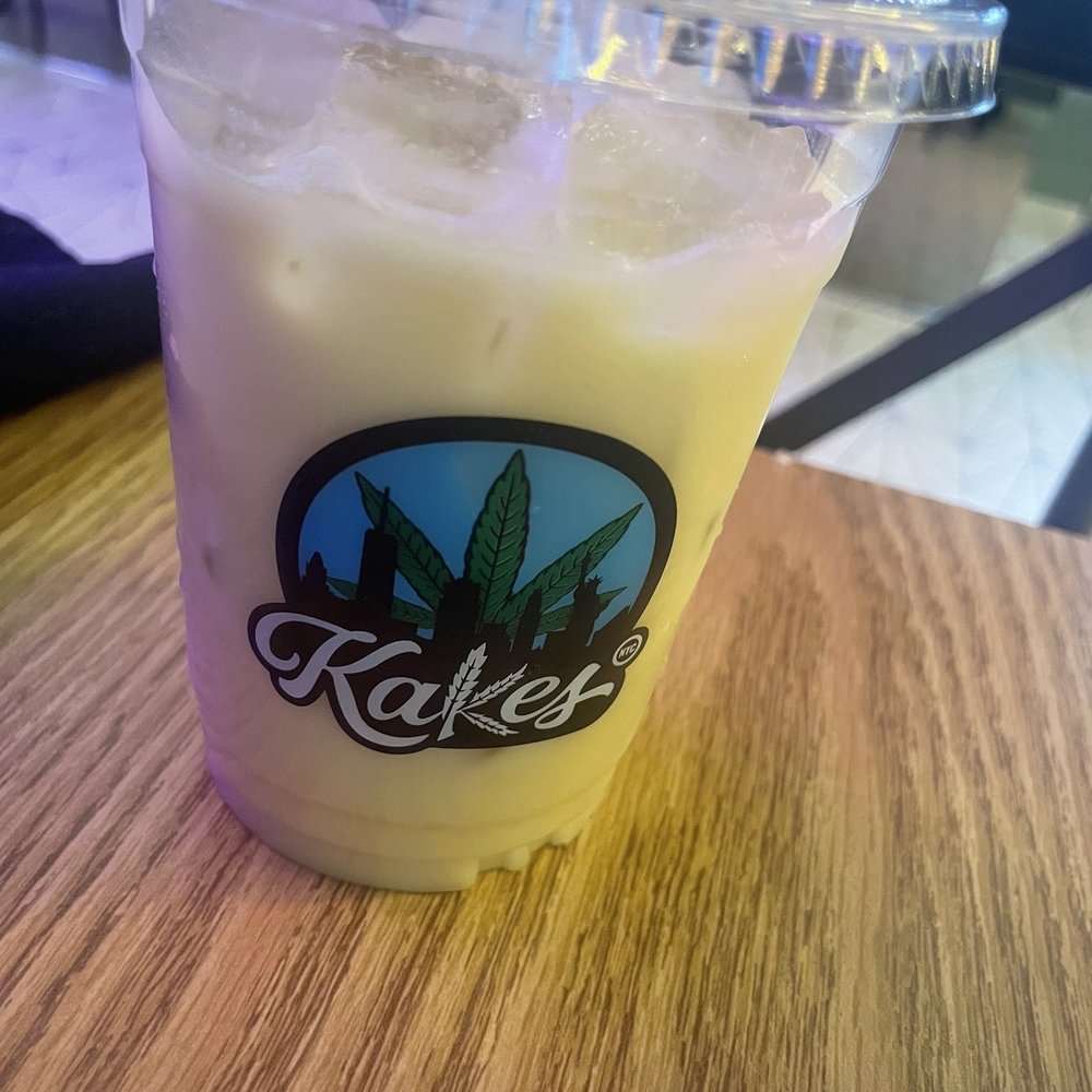 Kakes NYC - Pineapple express - Lounges Near Me - Queens, New York