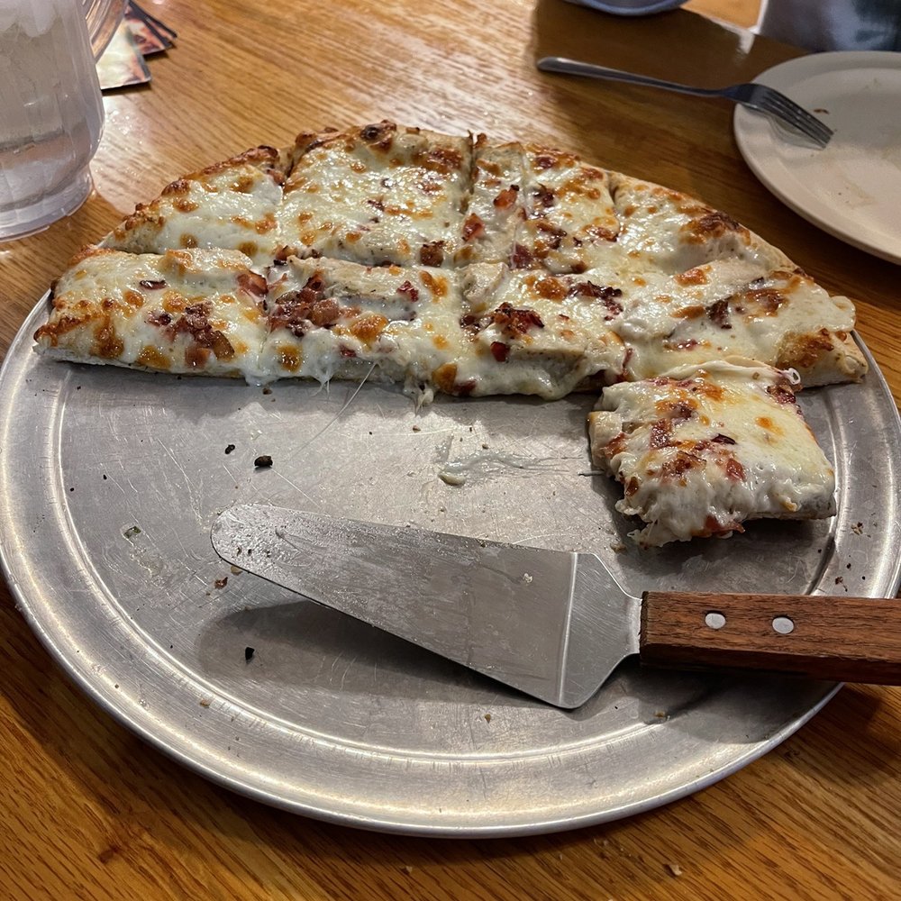 Boss' Pizza & Chicken - Chicken bacon ranch pizza - Pizza Near Me - Keystone, South Dakota Boss' Pizza & Chicken - Chicken bacon ranch pizza - Pizza Near Me - Keystone, South Dakota