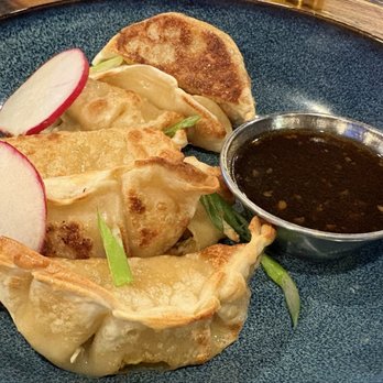 Après Canmore - Cabbage and sweet potato gyoza - really nice - Salad Near Me - Canmore, Alberta Après Canmore - Cabbage and sweet potato gyoza - really nice - Salad Near Me - Canmore, Alberta