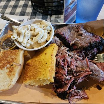 Trail Dust BBQ - 2-meat combo - brisket, pulled pork with sides Mac n cheese, cornbread and garlic bread. - Barbeque Near Me - Morgan Hill, California
