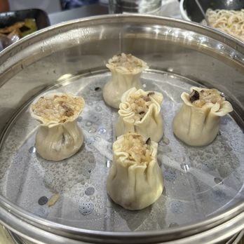 Jia Yan Dumpling House - Glutinous rice shumai - Shanghainese Near Me - Glendora, California Jia Yan Dumpling House - Glutinous rice shumai - Shanghainese Near Me - Glendora, California