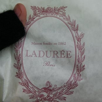 Ladurée - Worst 8€ euros ever spent - Macarons Near Me - Paris, 75 Ladurée - Worst 8€ euros ever spent - Macarons Near Me - Paris, 75