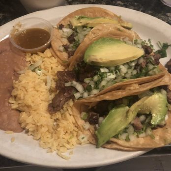 Botanas Restaurant - Mexican Near Me - Milwaukee, Wisconsin
