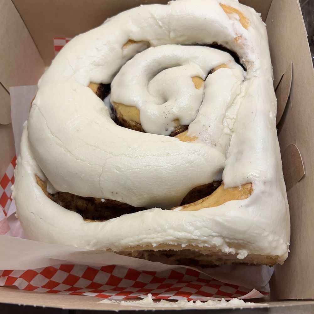 Stuffy's II - Cinnamon roll to go - Breakfast & Brunch Near Me - Longview, Washington Stuffy's II - Cinnamon roll to go - Breakfast & Brunch Near Me - Longview, Washington