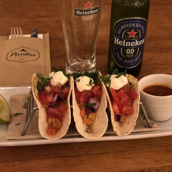 La Deliciosa - Chicken tacos - Burgers Near Me - Barcelona, B La Deliciosa - Chicken tacos - Burgers Near Me - Barcelona, B