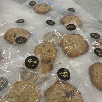 Stephanie’s Family Kitchen - Chocolate chip ice oatmeal cookies - Food Delivery Services Near Me Stephanie’s Family Kitchen - Chocolate chip ice oatmeal cookies - Food Delivery Services Near Me