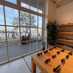 The Best 10 Accessories Near Rhc ロンハーマン みなとみらい店 In 横浜市 神奈川県 Yelp