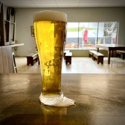 Barking Armadillo Brewing - El Guapodillo Mexican Lager