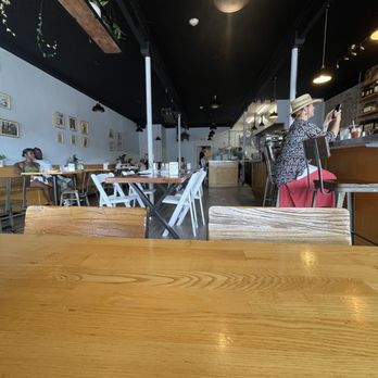 Commerce Cafe - Cafes Near Me - Lockhart, Texas