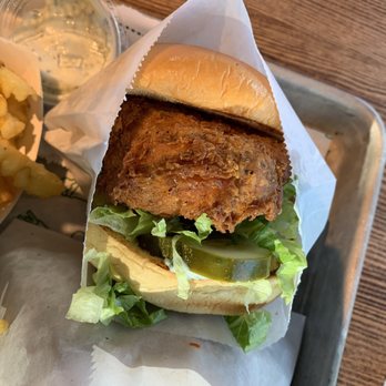 Shake Shack El Segundo - Chick'n Shack - Burgers Near Me - El Segundo, California