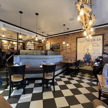 Cochon Dingue - Breakfast & Brunch Near Me - Quebec City, Quebec