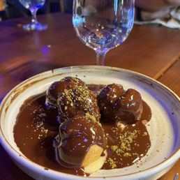 Profiteroles