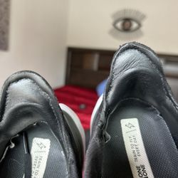 Doart Shoe Repair - Leather heel replacement