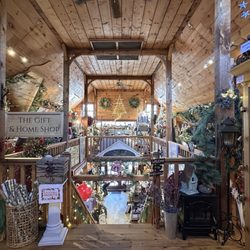 Bell Farm Shops - Upstairs interior