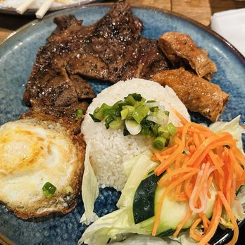Que Viet - ( Grilled Pork Chop , Fried Egg, Imperial Roll Over Rice) Com Suon Trung Cha Gio - Vietnamese Near Me - San Francisco, California