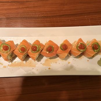 Sushi Mito - Salmón Serrano roll - Sushi Bars Near Me - Norcross, Georgia Sushi Mito - Salmón Serrano roll - Sushi Bars Near Me - Norcross, Georgia