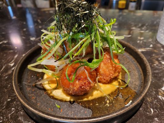 MIKAMI IZAKAYA & RAMEN by null