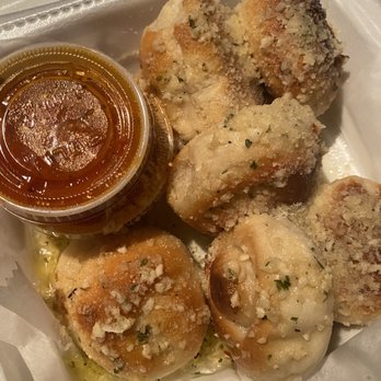 A' Amor'e Pizzeria Grill & Pub - Garlic Knots - Pizza Near Me - Pinellas Park, Florida