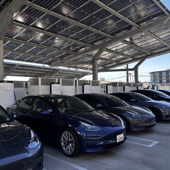 Tesla Diner - Charging stations - Diners Near Me - West Hollywood, California Tesla Diner - Charging stations - Diners Near Me - West Hollywood, California