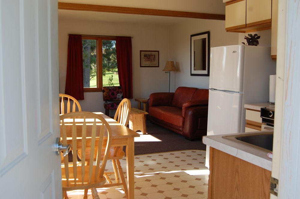NORTHWOODS INN & COTTAGES Updated October 2024 25 Photos 3716