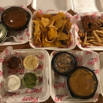 Glory Days Grill - Best Nacho set up! Game winning tenders! - Sports Bars Near Me - Linthicum Heights, Maryland