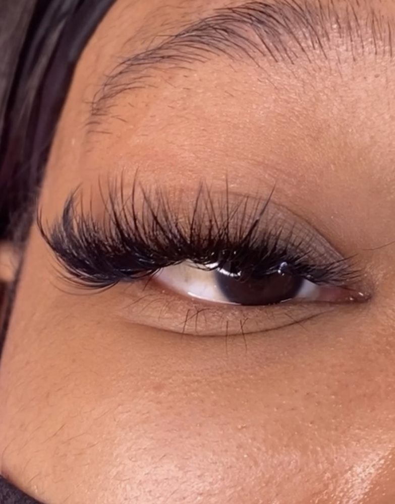 JanaeChanelleLashes Logo