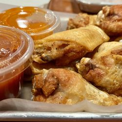 The Brickhouse Bar and Grill - Chicken wings