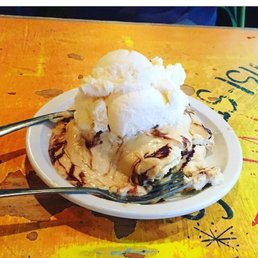 a plate of ice cream