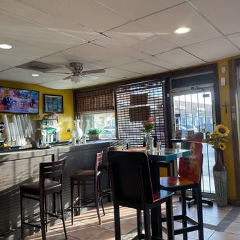 La Casa De Las Baleadas 2 - Bar Area - Latin American Near Me - Miami, Florida La Casa De Las Baleadas 2 - Bar Area - Latin American Near Me - Miami, Florida