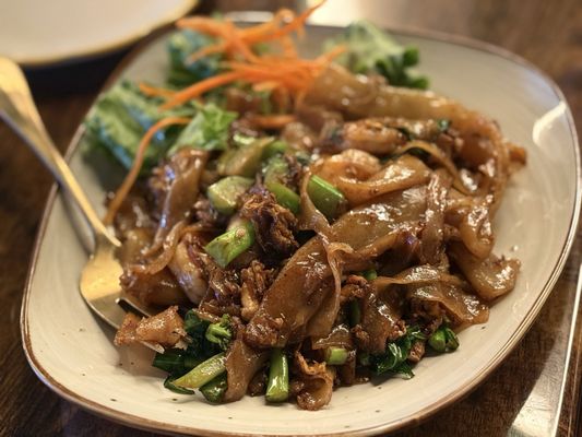 Jaew Thai Cuisine by null