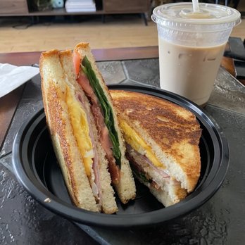 Moma’s Cafe - Breakfast club and iced coffee - Cafes Near Me - Orlando, Florida Moma’s Cafe - Breakfast club and iced coffee - Cafes Near Me - Orlando, Florida