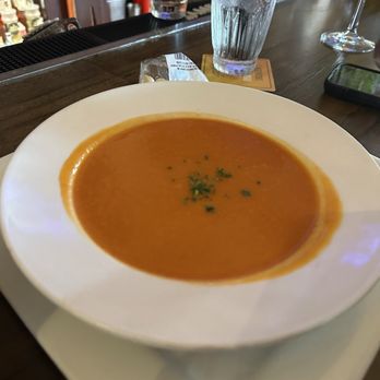 Hennessey's Tavern - Tomato Bisque - Juice Bars & Smoothies Near Me - Seal Beach, California