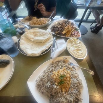 Daddy's Place - huuuuge portions - Mediterranean Near Me - Easton, Pennsylvania