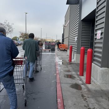 Costco Wholesale - The wait to get into the store before they open - Wholesale Stores Near Me - Torrance, California Costco Wholesale - The wait to get into the store before they open - Wholesale Stores Near Me - Torrance, California