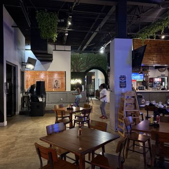 KNP Social - Axe Throwing Near Me - Pearland, Texas